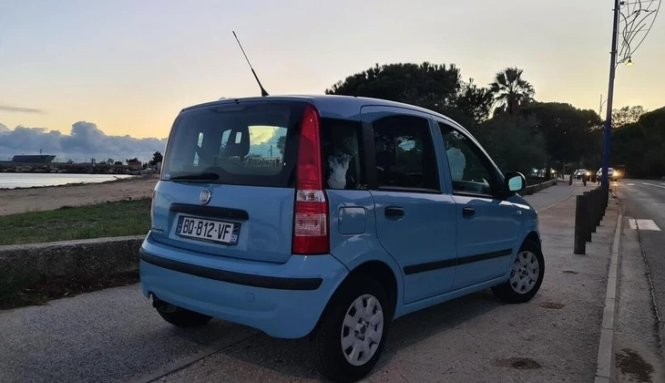 location-FIAT-Hyères-roadstr