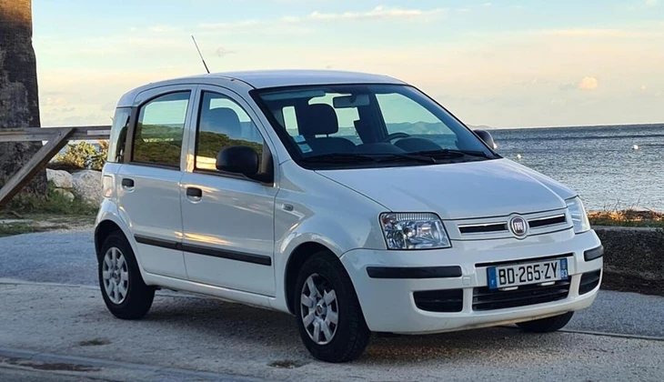 location-FIAT-Hyères-roadstr