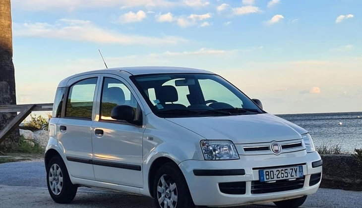 location-FIAT-Hyères-roadstr