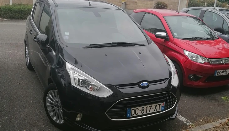location-FORD-Saint-Malo-roadstr