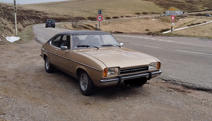 location-FORD-Vic-le-Comte-roadstr