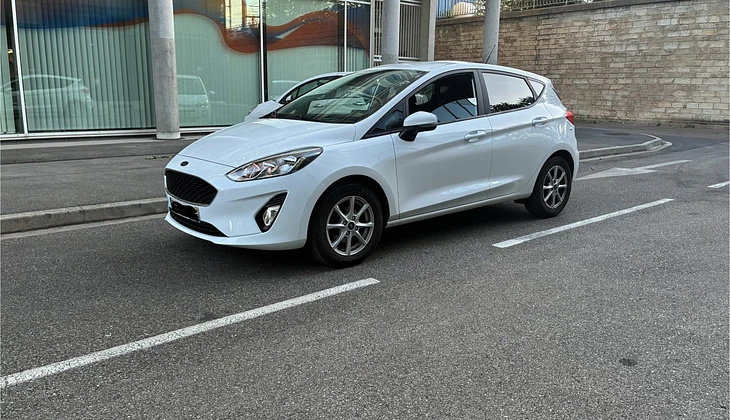 location-FORD-Lyon-roadstr