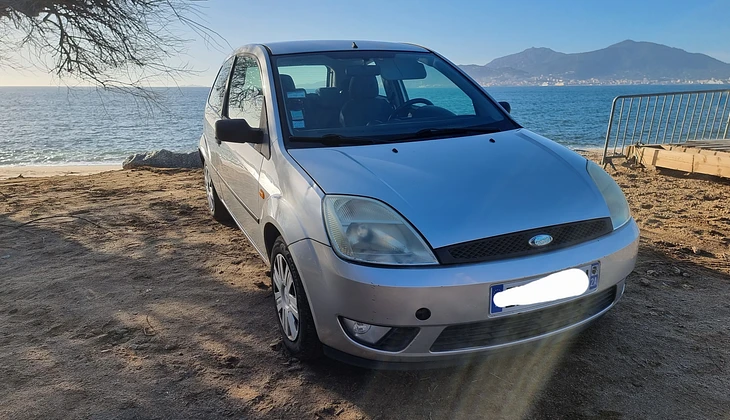 location-FORD-Ajaccio-roadstr