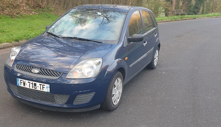 location-FORD-Clermont-Ferrand-roadstr