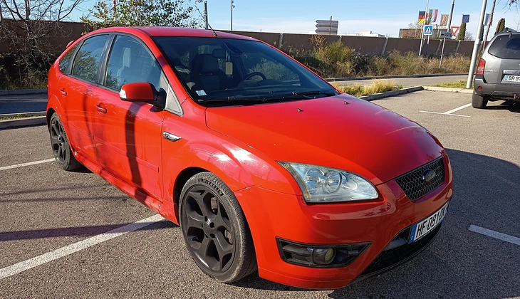 location-FORD-Monteux-roadstr
