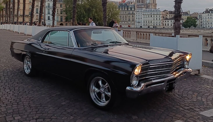 location-FORD-Paris-roadstr