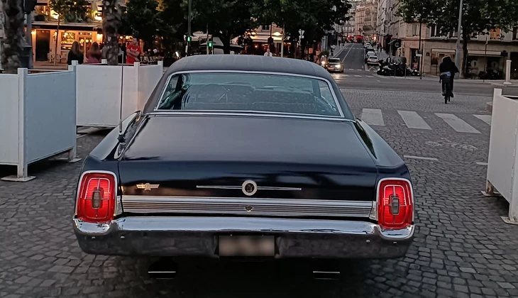 location-FORD-Paris-roadstr