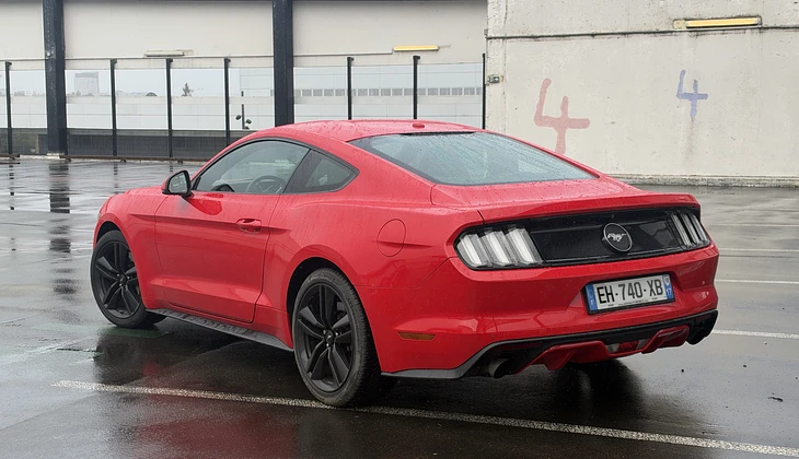 location-FORD-Angers-roadstr