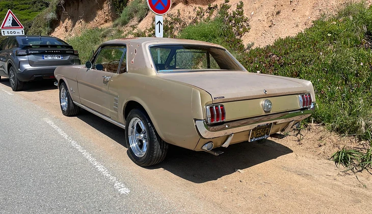 location-FORD-Ajaccio-roadstr