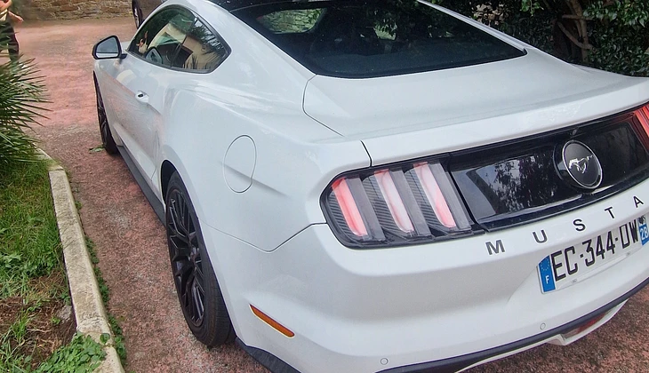 location-FORD-Bastia-roadstr