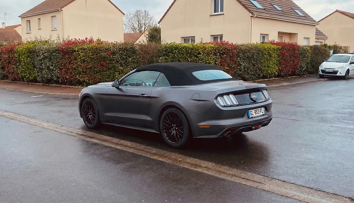 location-FORD-La Chevrolière-roadstr
