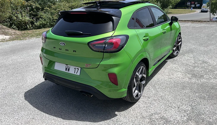 location-FORD-Dompierre-sur-Mer-roadstr