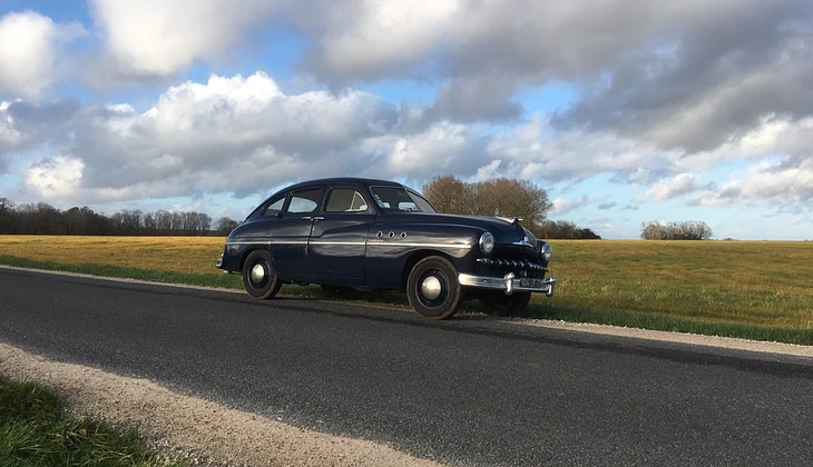 location-FORD-Paris-roadstr