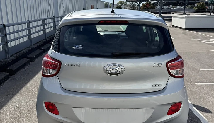 location-HYUNDAI-Bordeaux-roadstr