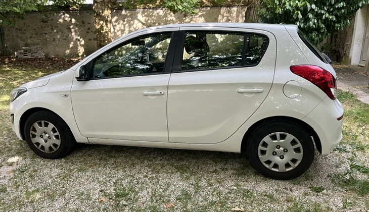 location-HYUNDAI-Bois-le-Roi-roadstr