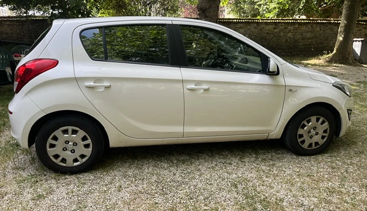 location-HYUNDAI-Bois-le-Roi-roadstr