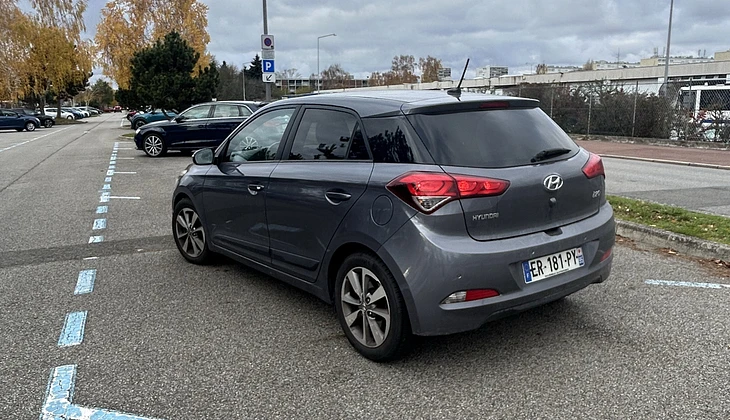 location-HYUNDAI-Vélizy-Villacoublay-roadstr