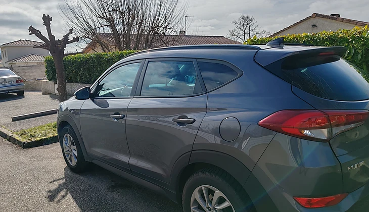 location-HYUNDAI-Beauregard-Baret-roadstr