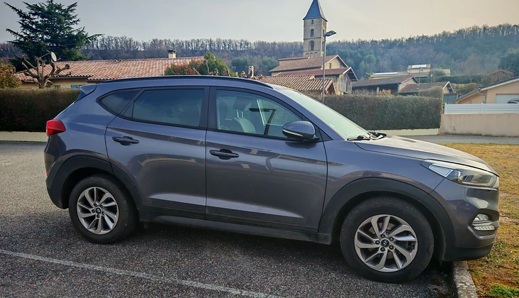 location-HYUNDAI-Beauregard-Baret-roadstr