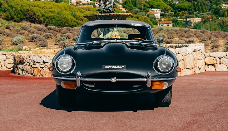 location-JAGUAR-Nice-roadstr