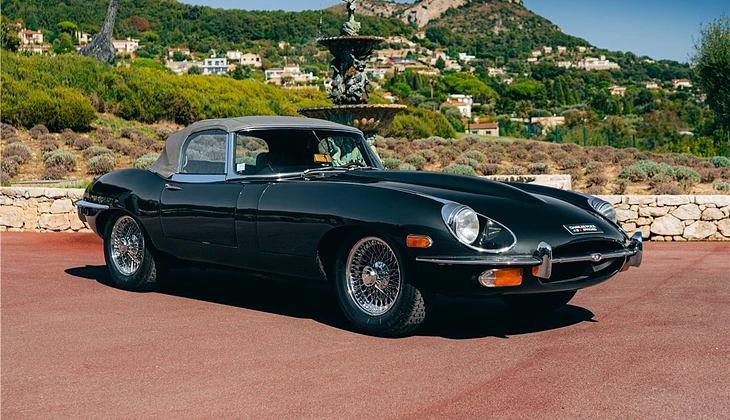 location-JAGUAR-Nice-roadstr