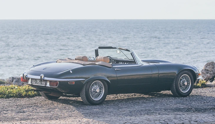 location-JAGUAR-Nice-roadstr