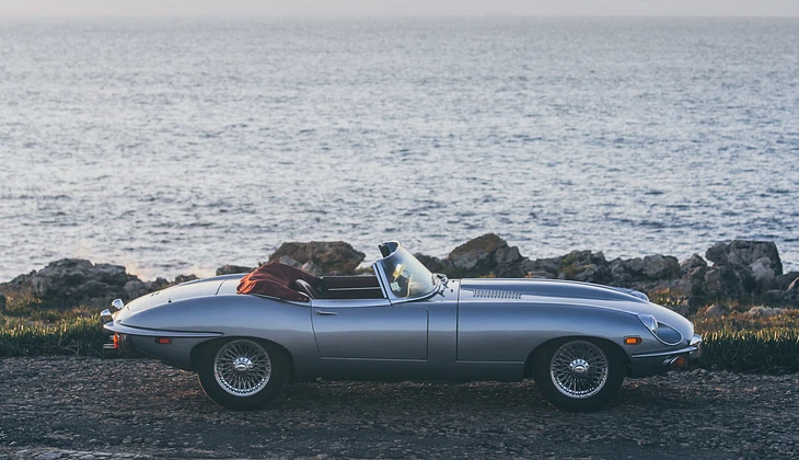 location-JAGUAR-Nice-roadstr