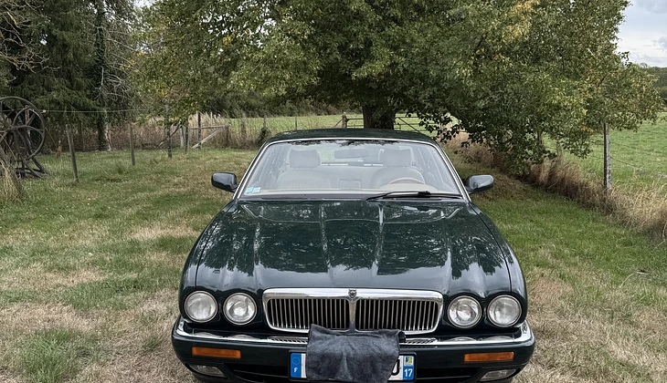 location-JAGUAR-La Loupe-roadstr