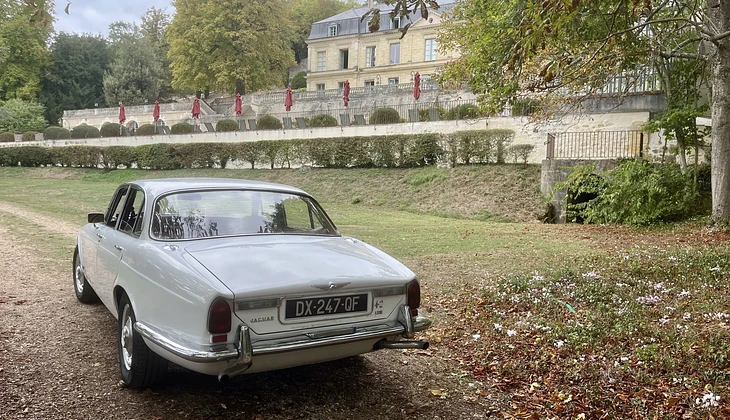 location-JAGUAR-Amboise-roadstr