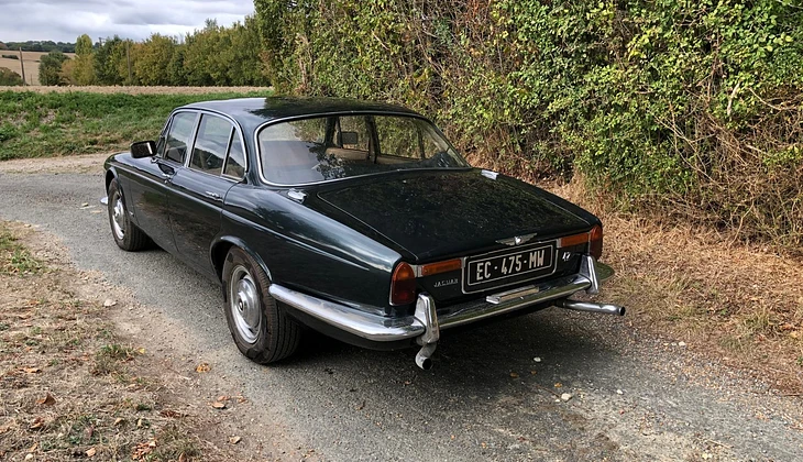 location-JAGUAR-Ceton-roadstr