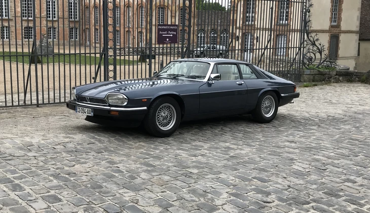 location-JAGUAR-Asnières-sur-Seine-roadstr