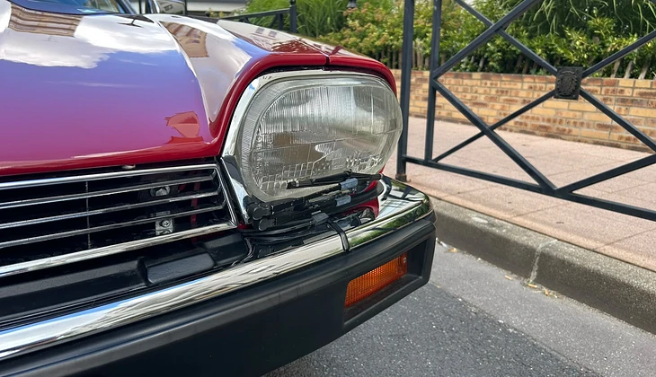 location-JAGUAR-Courbevoie-roadstr