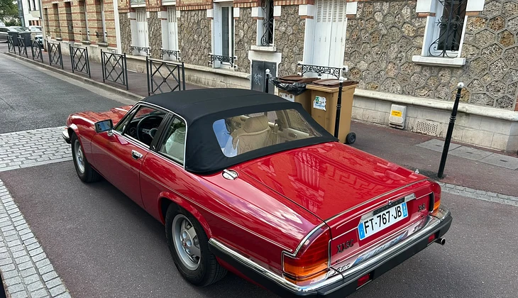 location-JAGUAR-Courbevoie-roadstr