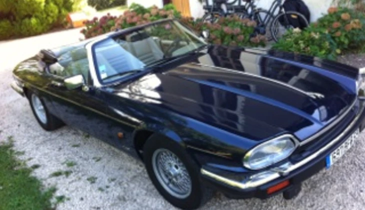 location-JAGUAR-Vaulx-en-Velin-roadstr