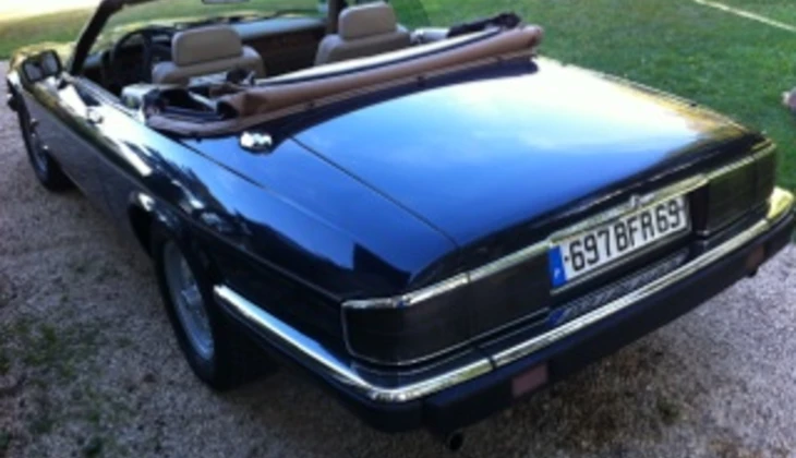 location-JAGUAR-Vaulx-en-Velin-roadstr