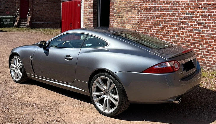 location-JAGUAR-Charenton-le-Pont-roadstr