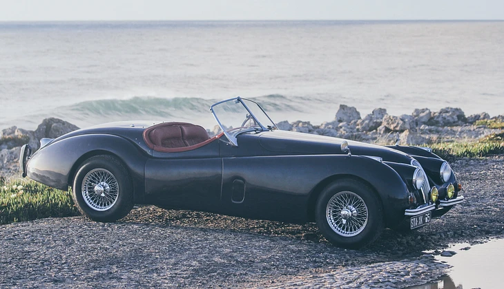 location-JAGUAR-Nice-roadstr