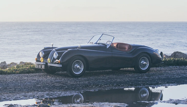 location-JAGUAR-Nice-roadstr