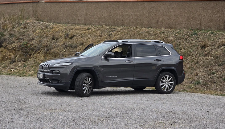 location-JEEP-Angoulême-roadstr
