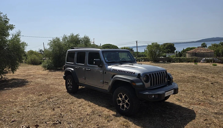 location-JEEP-Carqueiranne-roadstr