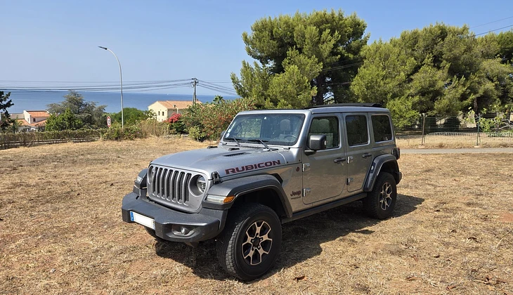 location-JEEP-Carqueiranne-roadstr