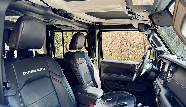 location-JEEP-Thonon-les-Bains-roadstr