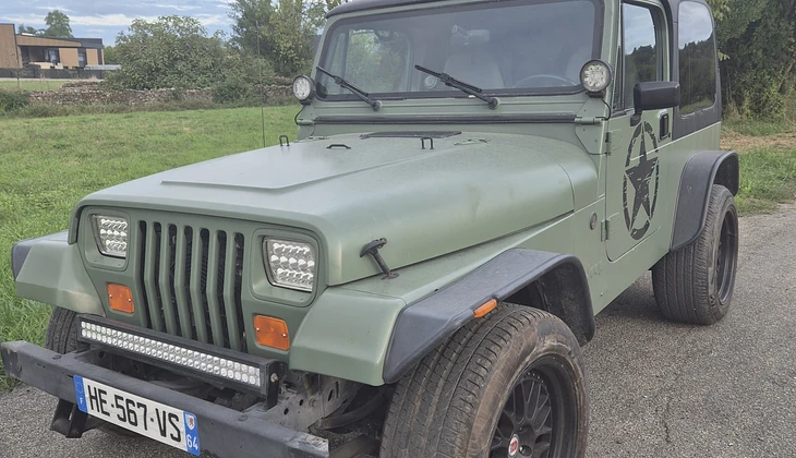 location-JEEP-Castetner-roadstr