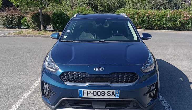 location-KIA-Fréjus-roadstr