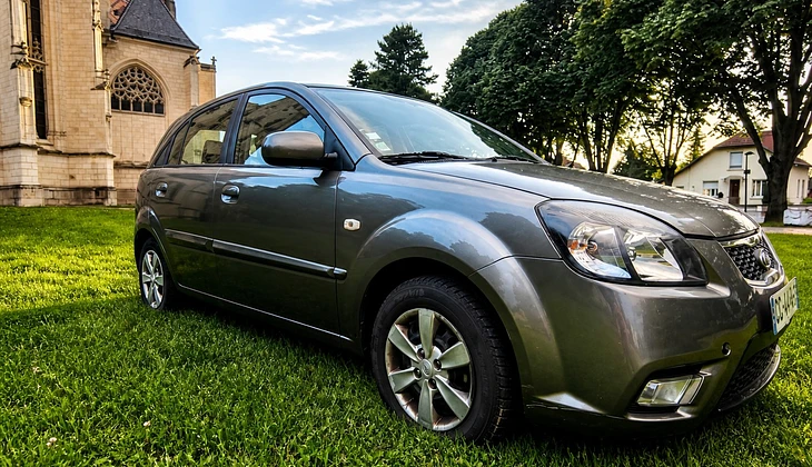 location-KIA-Bourg-en-Bresse-roadstr