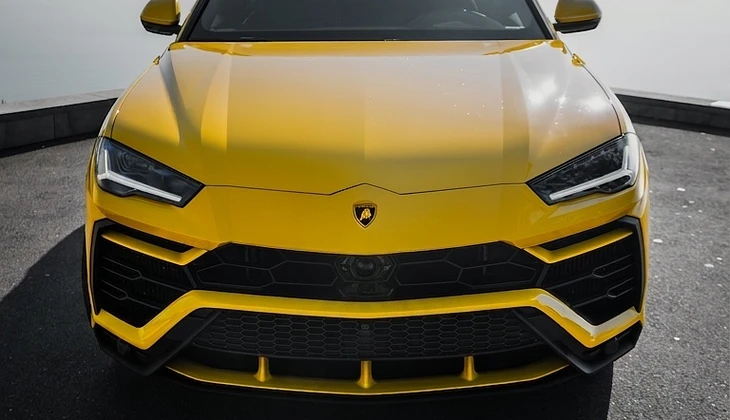 location-LAMBORGHINI-Gaillard-roadstr