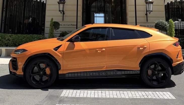 location-LAMBORGHINI-Nice-roadstr