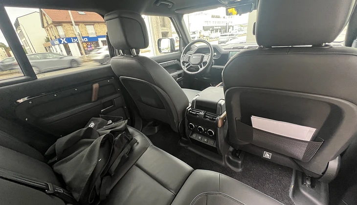 location-LAND ROVER-Issy-les-Moulineaux-roadstr