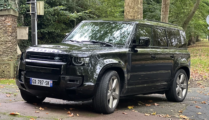 location-LAND ROVER-Issy-les-Moulineaux-roadstr