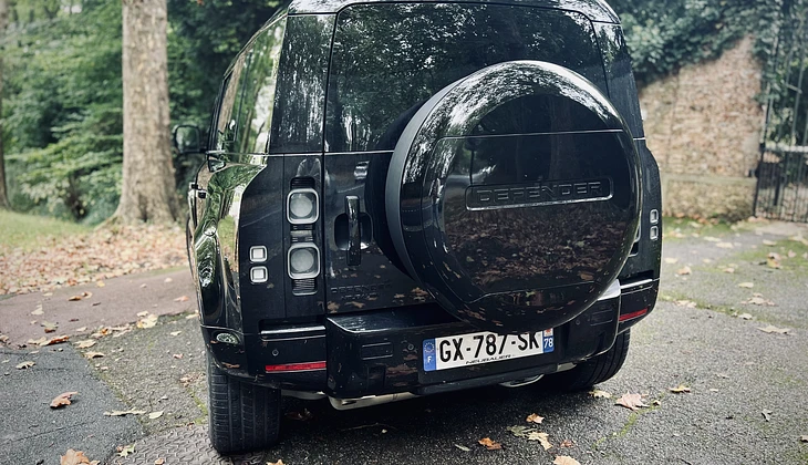 location-LAND ROVER-Issy-les-Moulineaux-roadstr